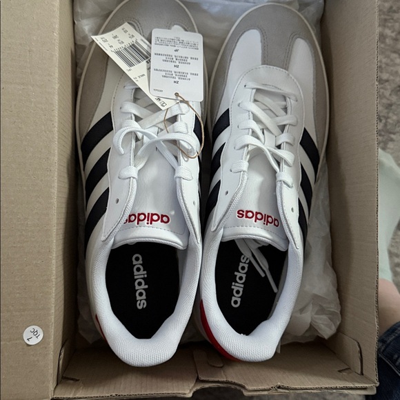 Adidas Barrera size 10 - Picture 6 of 6